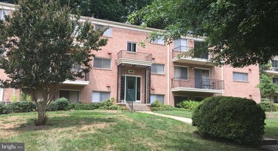 10618 Kenilworth Ave in Bethesda, MD - Building Photo - Building Photo