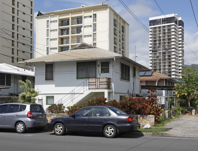 2228 Fern St in Honolulu, HI - Foto de edificio - Building Photo