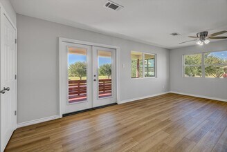 1306 Choctaw in Port Bolivar, TX - Building Photo - Building Photo