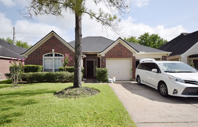 property at 3219 Summerland Dr