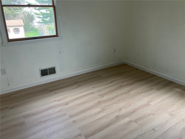 property at 4 Still Pond Way