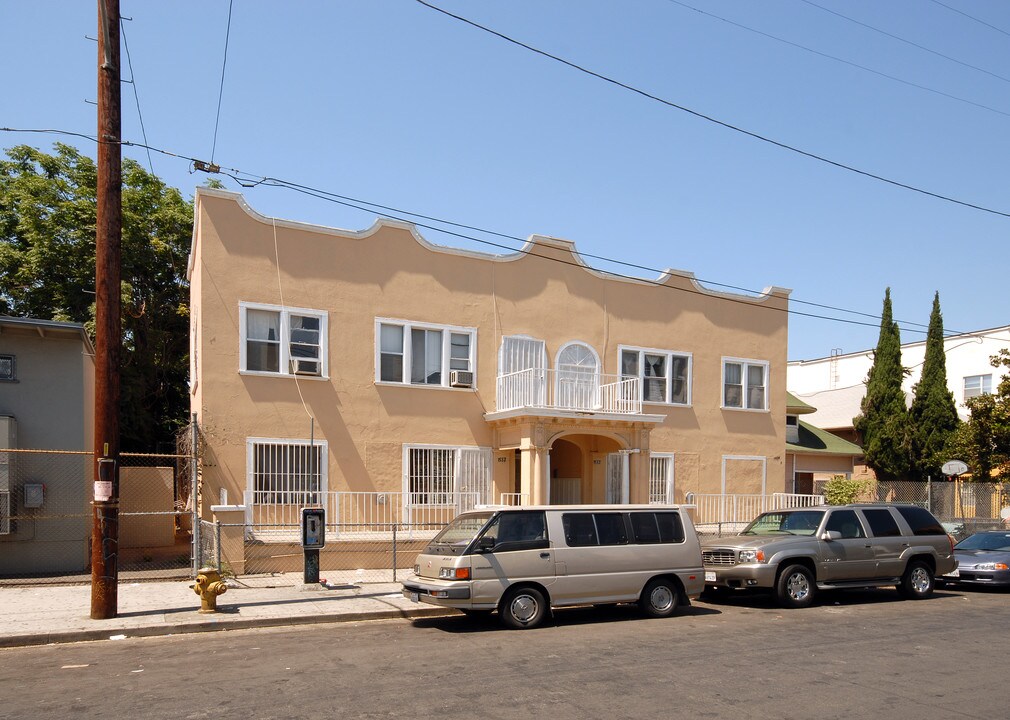 1532 Cambria St in Los Angeles, CA - Foto de edificio