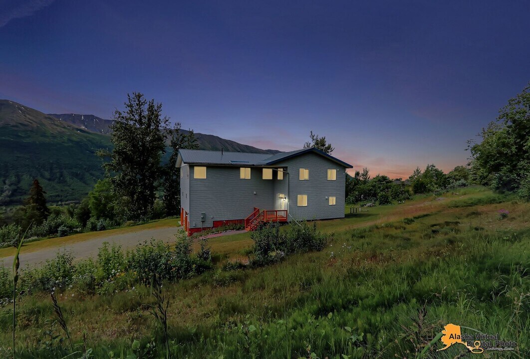 31001 Sagwon Ave in Anchorage, AK - Building Photo
