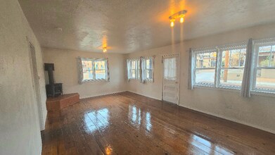 523 Agua Fria St in Santa Fe, NM - Building Photo - Building Photo