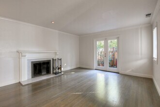 150 Nevada Ave in Palo Alto, CA - Building Photo - Building Photo