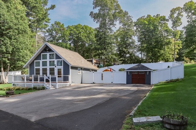 property at 34 Blueberry Cir