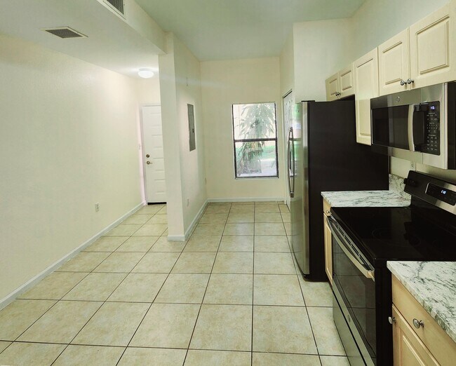 5961 Forest Hill Blvd in West Palm Beach, FL - Building Photo - Building Photo