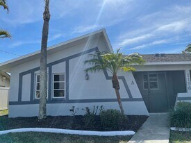 1156 SW 43rd St in Cape Coral, FL - Building Photo