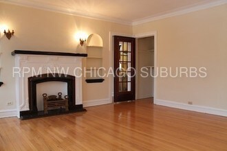 302 E 81st St-Unit -1st Floor in Chicago, IL - Building Photo - Building Photo