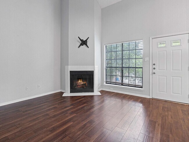 property at 3207 Grooms St