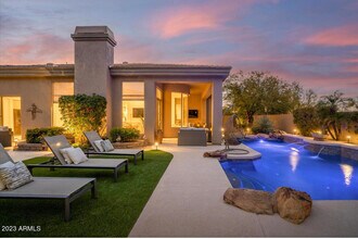15255 N 105th Way in Scottsdale, AZ - Foto de edificio - Building Photo