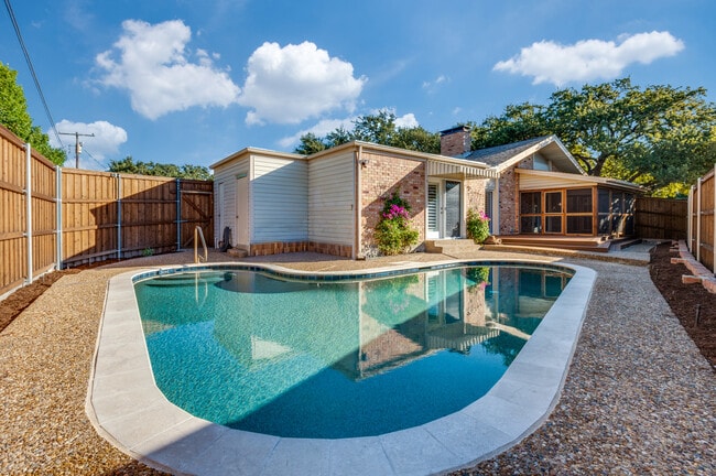 property at 9805 Airline Rd