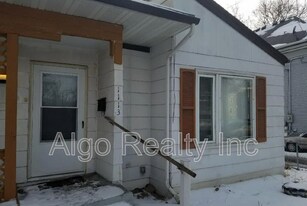 1113 N 25th Ave in Minneapolis, MN - Building Photo