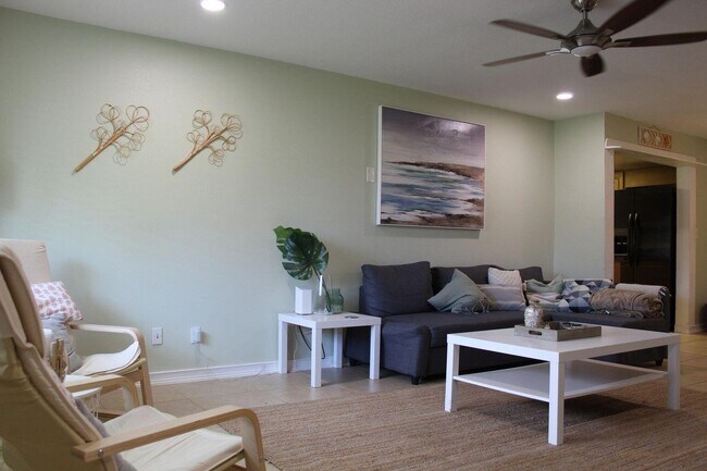 323 W Palm St in Lantana, FL - Foto de edificio - Building Photo