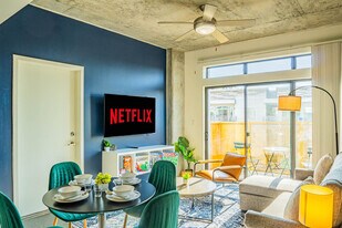 909 N 3rd St in Phoenix, AZ - Building Photo