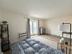 720 Bennington St in Boston, MA - Foto de edificio - Building Photo