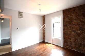 816 Nostrand Ave in Brooklyn, NY - Building Photo - Building Photo