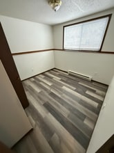 319 N 50th St in Grand Forks, ND - Building Photo - Building Photo