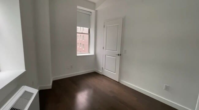 111 John St in New York, NY - Building Photo - Building Photo