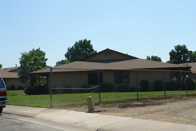 Golden Village Apartments in Lincoln, CA - Foto de edificio - Building Photo