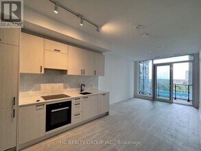 1 Kyle Lowry Rd in Toronto, ON - Building Photo - Building Photo