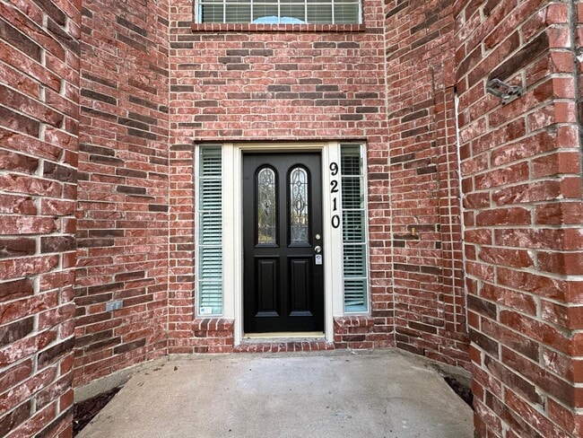 9210 Memorial Grove Dr in Spring, TX - Building Photo - Building Photo