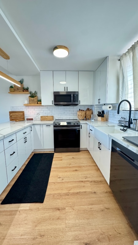 975 Ala Lilikoi St in Honolulu, HI - Building Photo - Building Photo