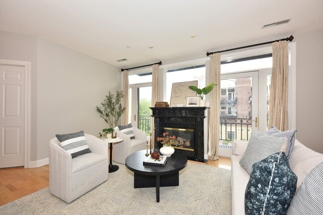 1515 N Van Buren St in Milwaukee, WI - Building Photo - Building Photo