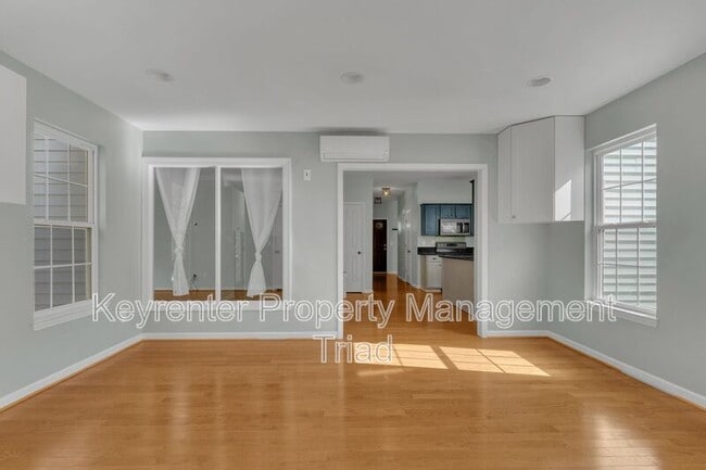 3391 Valley Crossing Dr in Greensboro, NC - Building Photo - Building Photo