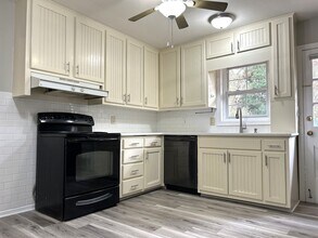 1227 Biltmore Dr NE in Atlanta, GA - Building Photo - Building Photo