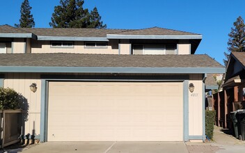 4811 McCloud Dr in Sacramento, CA - Building Photo - Building Photo