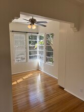 407 Riverdale Dr, Unit 1/2 in Glendale, CA - Foto de edificio - Building Photo