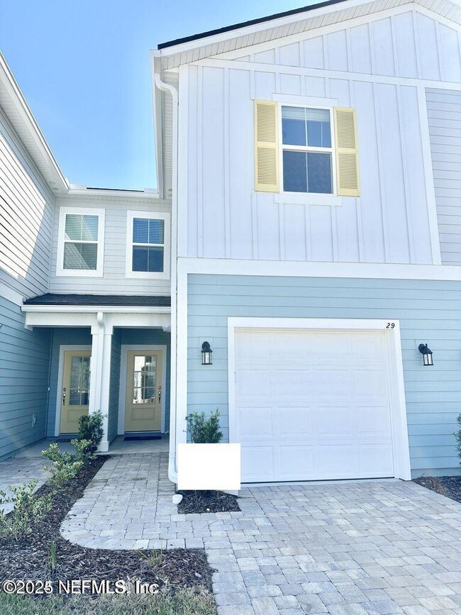 property at 29 Mellowood Ln