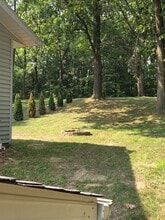 11685 Oakhills Dr in Middlebury, IN - Building Photo - Building Photo