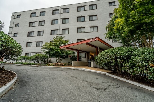 2016 N Adams St in Arlington, VA - Building Photo - Building Photo
