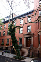 42 Remsen St Apartments