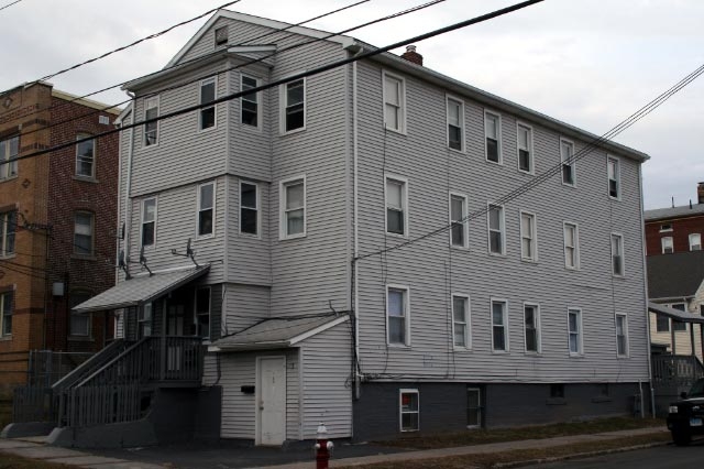 5 Lyman St in New Britain, CT - Building Photo - Building Photo