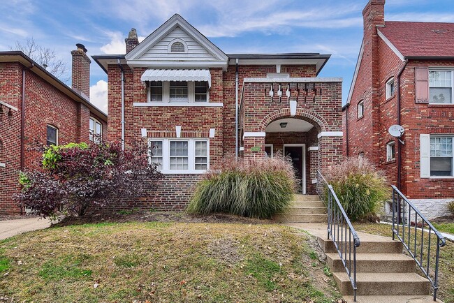 property at 7225 Tulane Ave