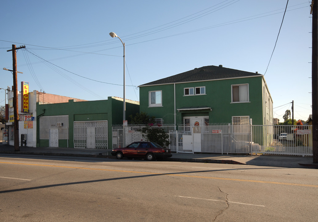 5404-5410 S Hoover St in Los Angeles, CA - Building Photo