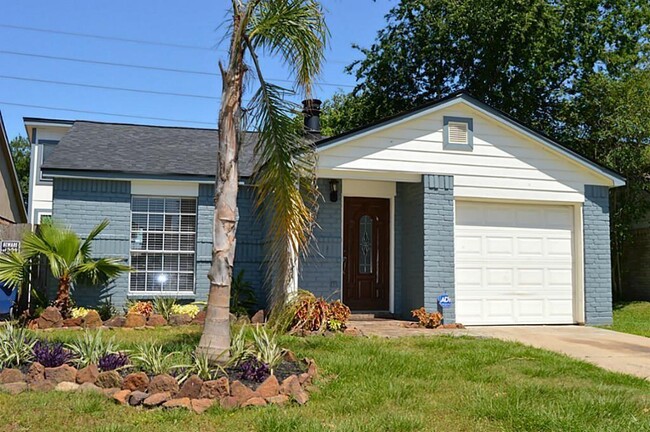 property at 13115 Pebblewalk Cir S