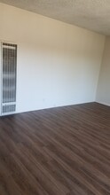 38521 5th St E in Palmdale, CA - Building Photo - Building Photo