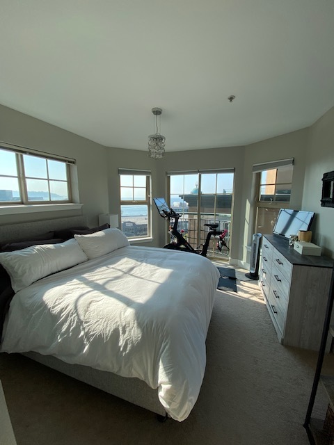 123 Queen Anne Ave N, Unit A402 in Seattle, WA - Building Photo - Building Photo