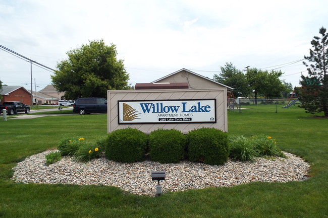 Willow Lake in Lima, OH - Foto de edificio - Building Photo