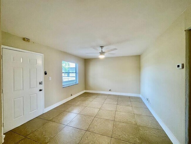 601 NE 29th Dr in Wilton Manors, FL - Building Photo - Building Photo
