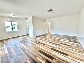 1821 N 17th Ct in Hollywood, FL - Building Photo - Building Photo