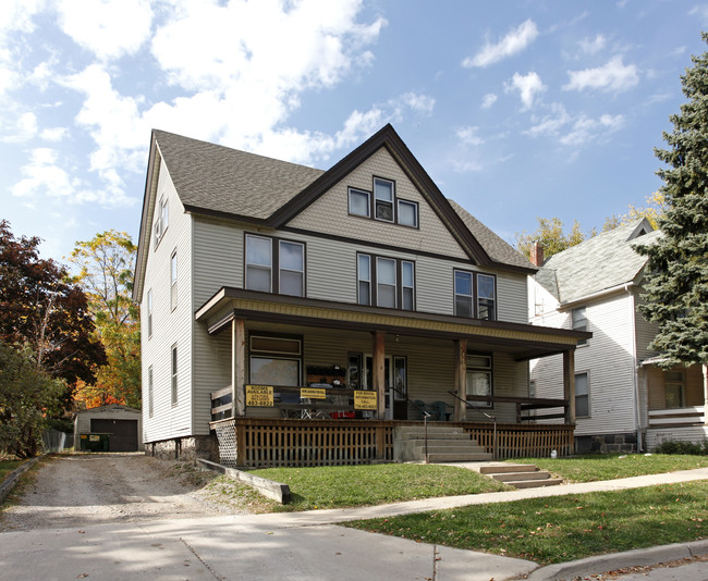 119 College Pl in Ypsilanti, MI - Foto de edificio - Building Photo