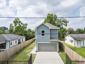7983 Ethel St in Houston, TX - Building Photo - Building Photo