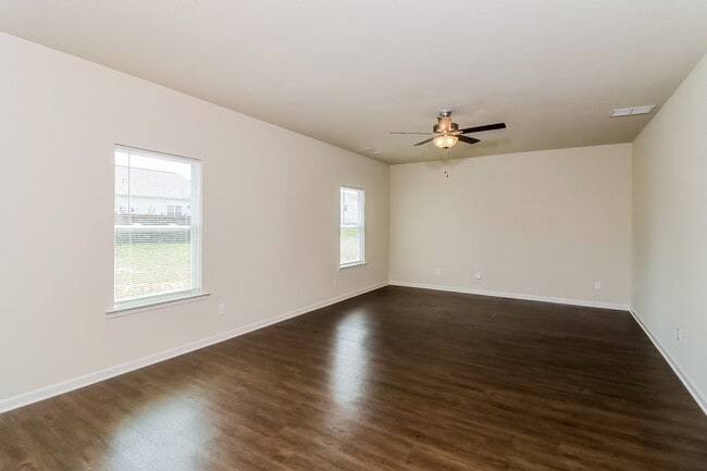 149 Innis Brk Cir in Cartersville, GA - Building Photo - Building Photo