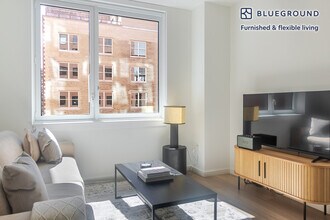 266 W 96th St in New York, NY - Building Photo - Building Photo