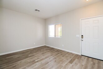1830 E Omega Dr in San Tan Valley, AZ - Building Photo - Building Photo